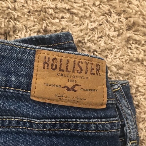 5R Hollister Straight Jeans - Picture 3 of 5